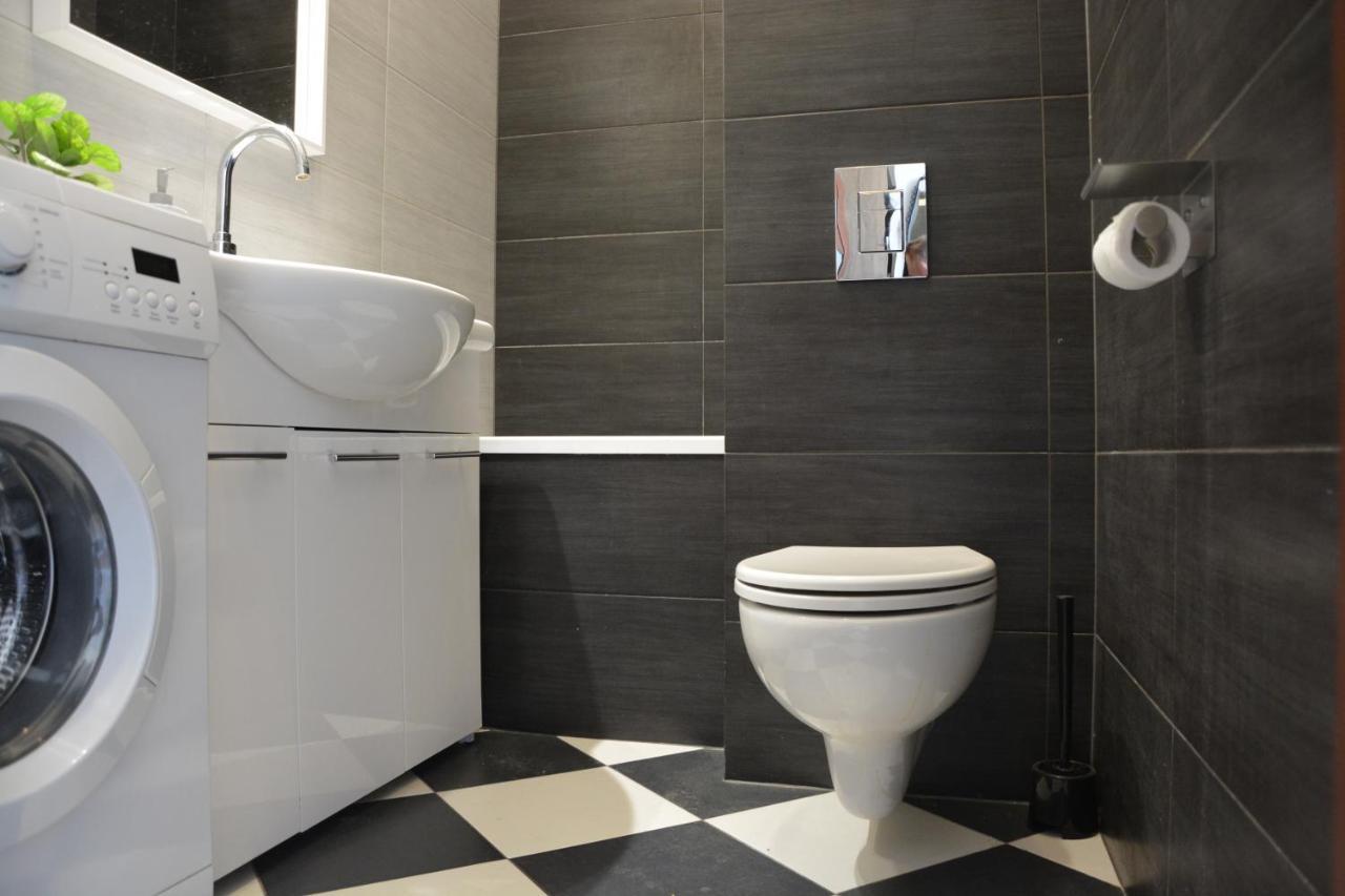Labo Apartment Kasprzaka Варшава Екстериор снимка